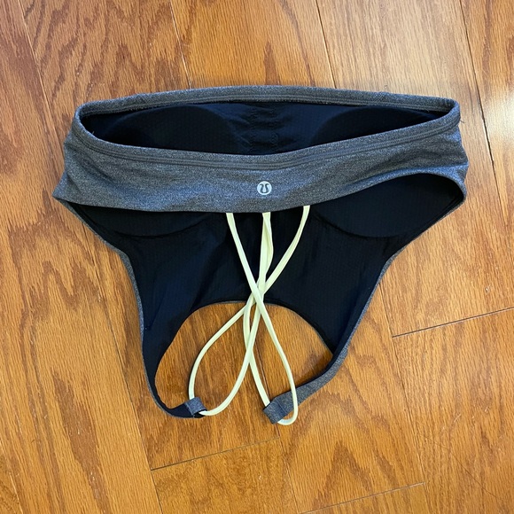 Lululemon bra - Picture 3 of 5